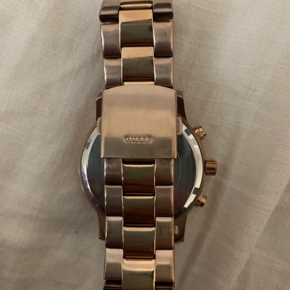 Guess watch - Picture 3 of 4